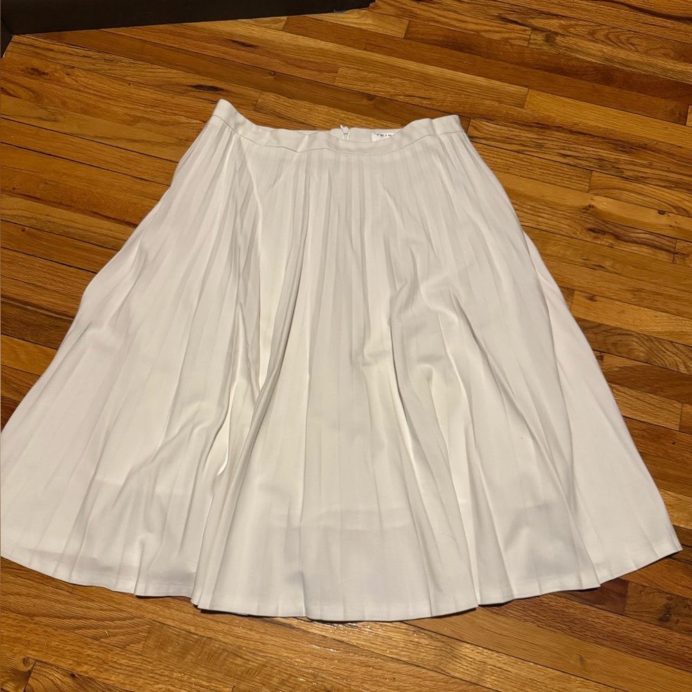 Trina Turk White A-Line Pleated Skirt